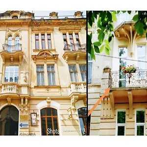 Family In Center With Balcony Apartment Lviv
